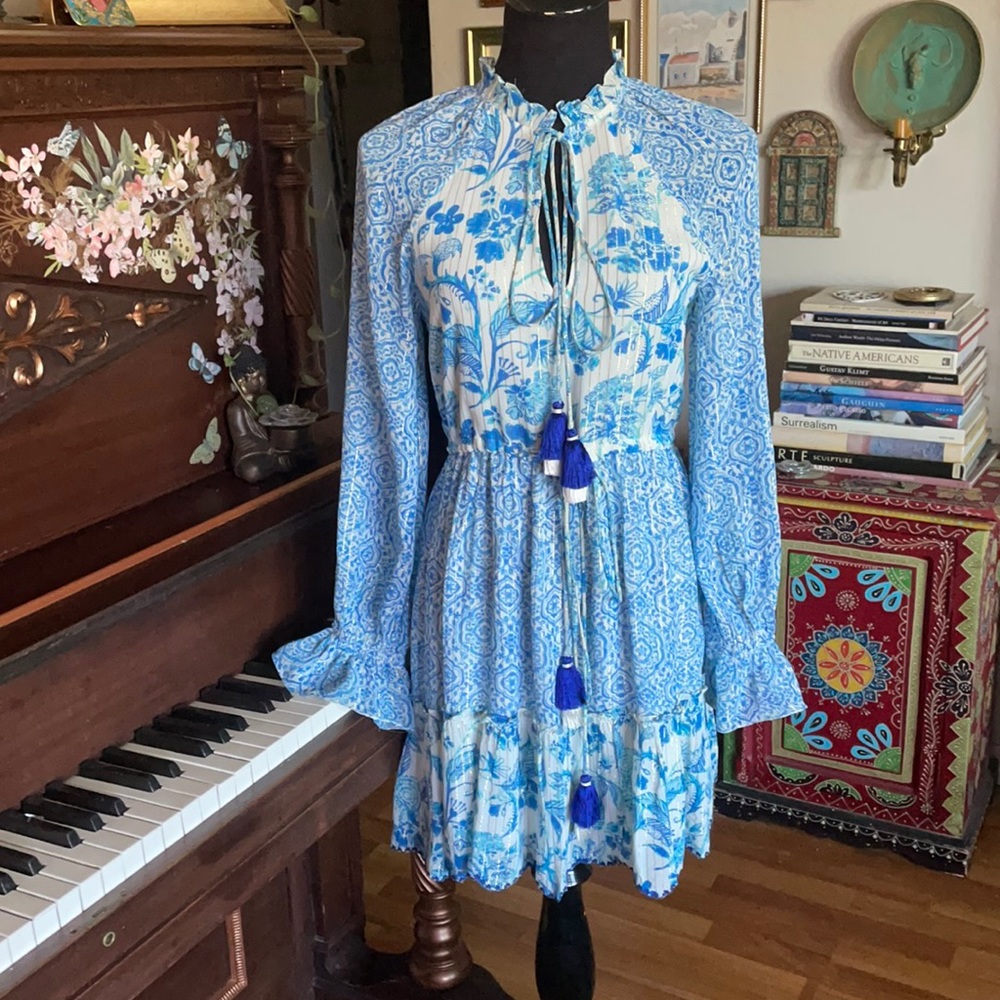 HEMANT & NANDITA Blue and White Floral Paisley Mini Dress